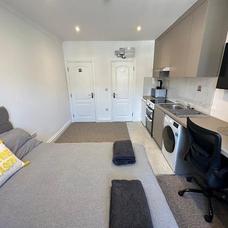 Bright Modern, 1 Bed Flat, 15 Mins Away From Central London Hendon Exterior photo